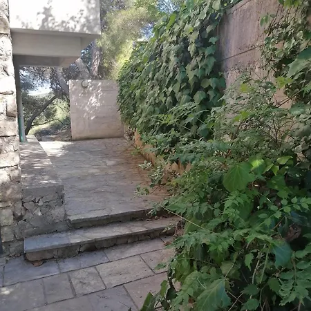 Marin Вилла Зларин